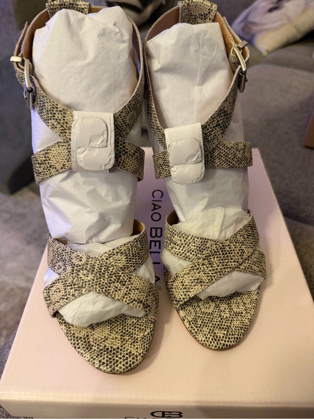 CIAO BELLA NIB Women’s Neutral Snake-Print Strappy Sandals - Size 9
